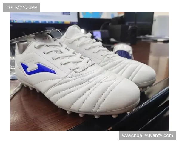 穿荷马足球鞋的球星有哪些 他们的场上表现如何提升品牌知名度